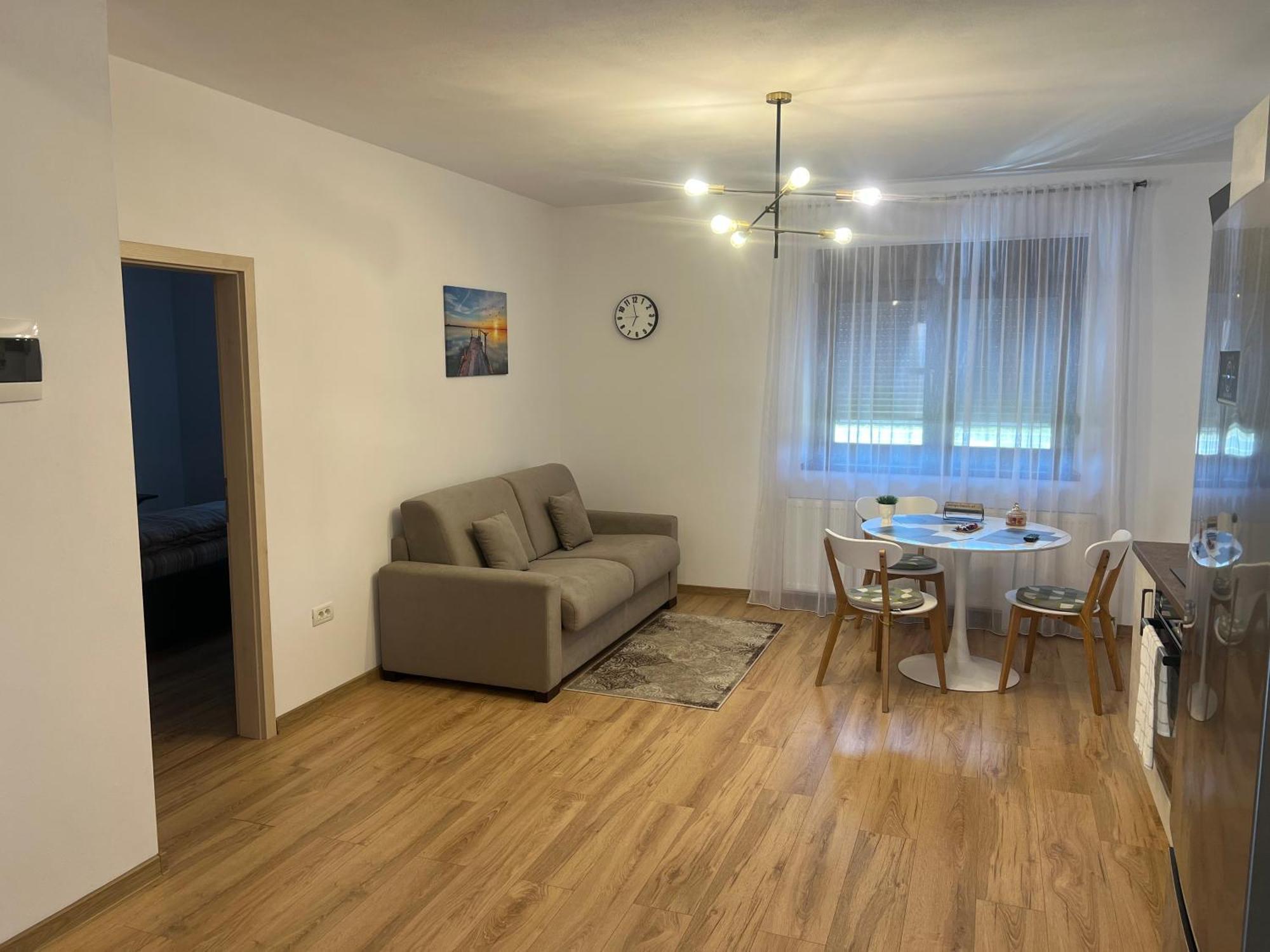 Emanuela Apartments Pecica Екстериор снимка